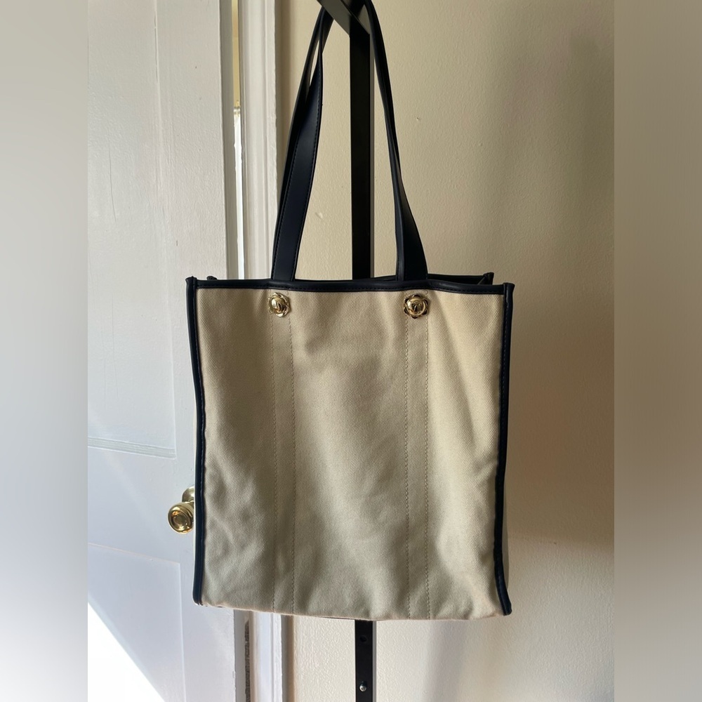 Draper James|| Totes Y’all Tote bag, Leather and canvas bag, With Tennessee Pin - Picture 5 of 13